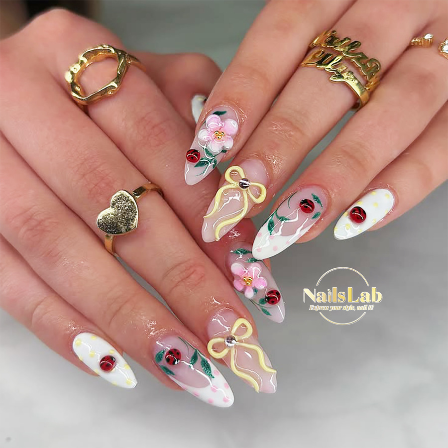 Nails Lab